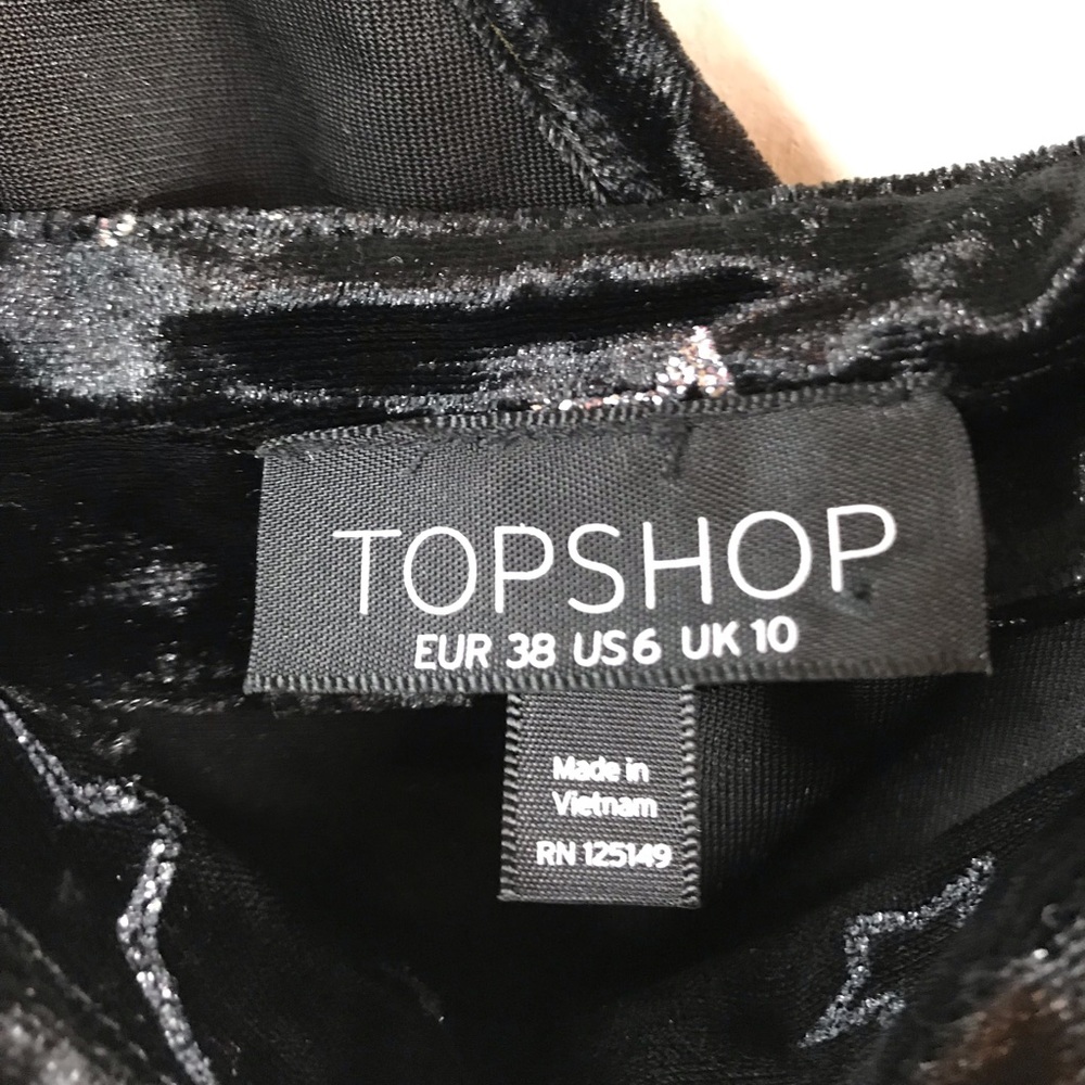 NWOT TOPSHOP Foil Star Velvet One Shoulder Romper - Picture 3 of 6